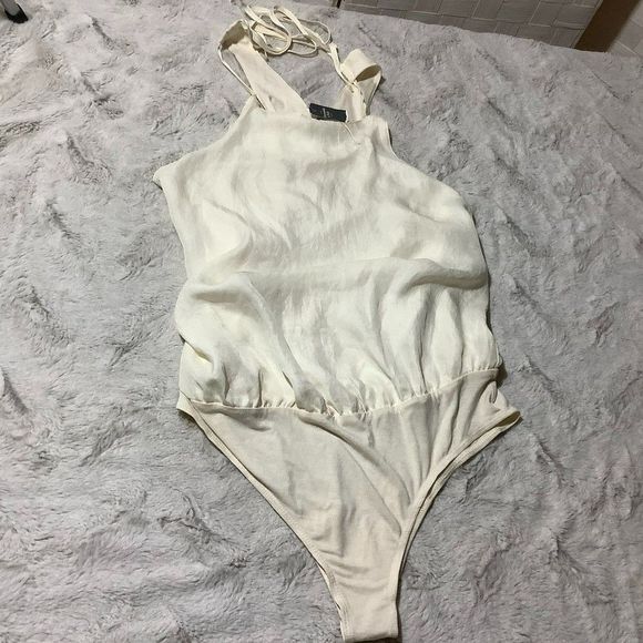 Nwt abercrombie & fitch ivory bodysuit size medium - Picture 1 of 6